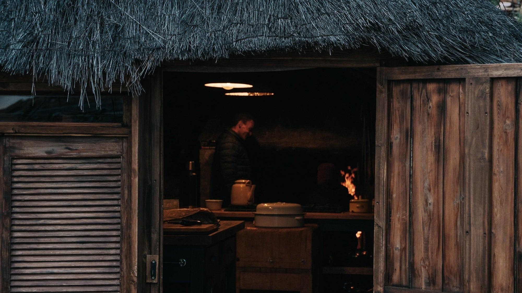 How to Light a Fire Indoors (The Right Way) - Donkey Long Tong
